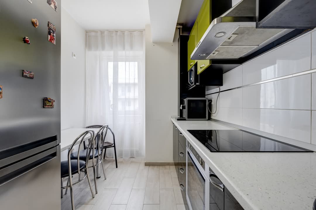 ✅ APARTAMENT 3 CAMERE DECOMANDAT – SECTOR 4, ETAJ 3/4, CU LIFT ✅