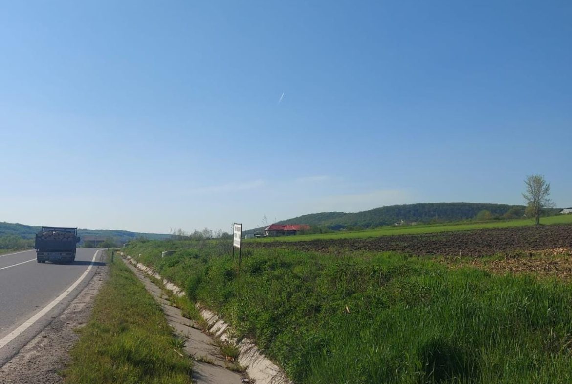 Vând teren intravilan Hidiselu de Sus