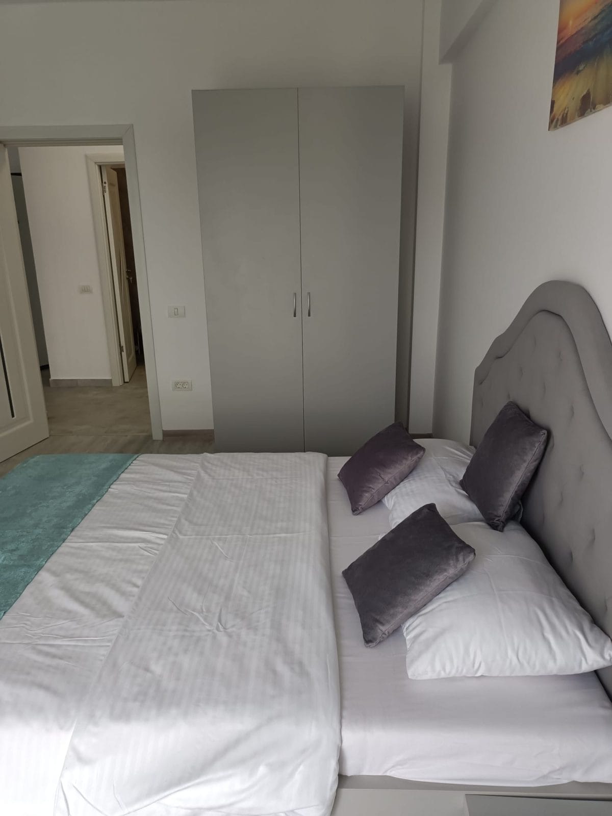 Apartamente cu 2 camere decomandate noi mobilate și utilate