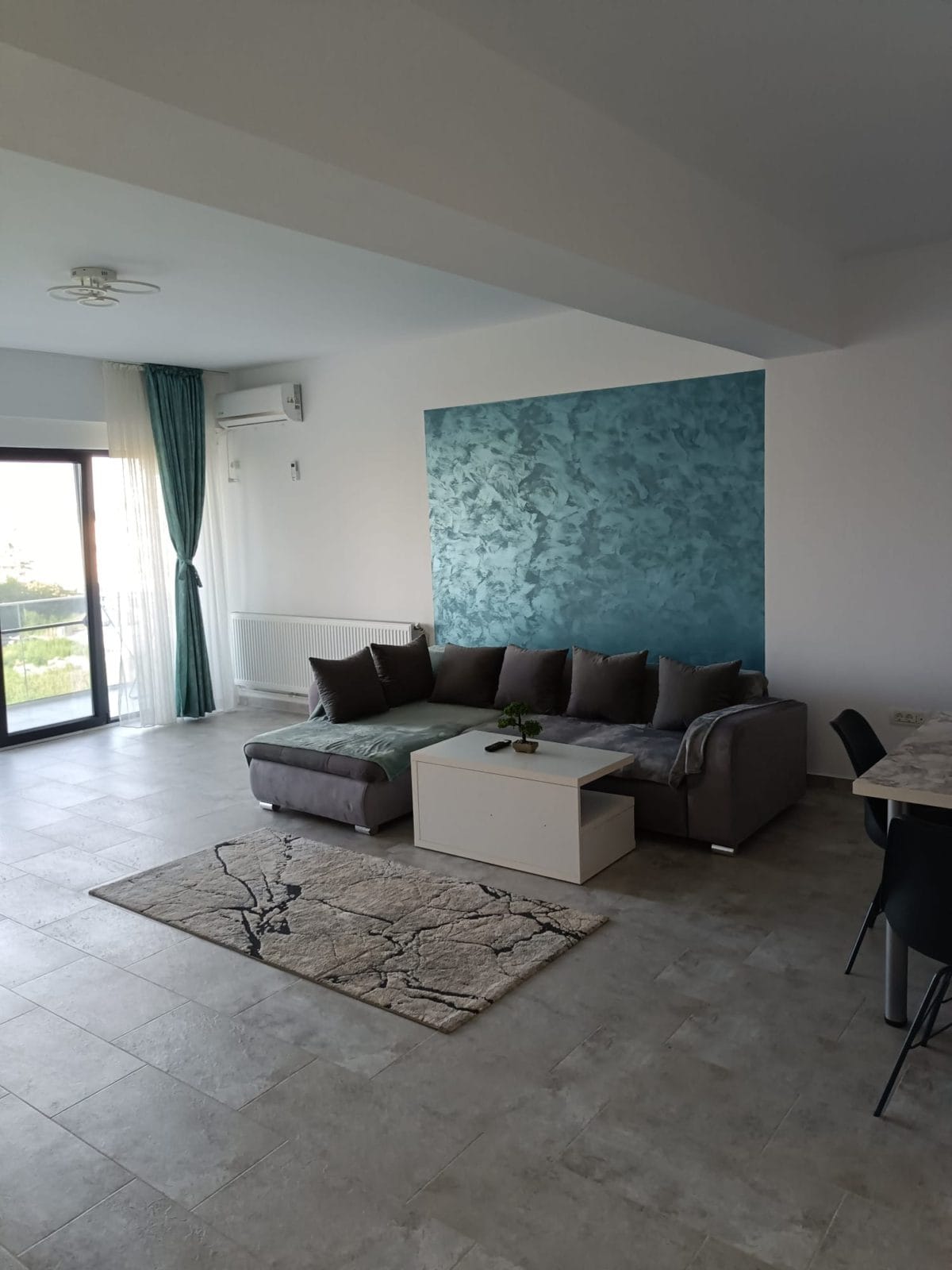 Apartamente cu 2 camere decomandate noi mobilate și utilate