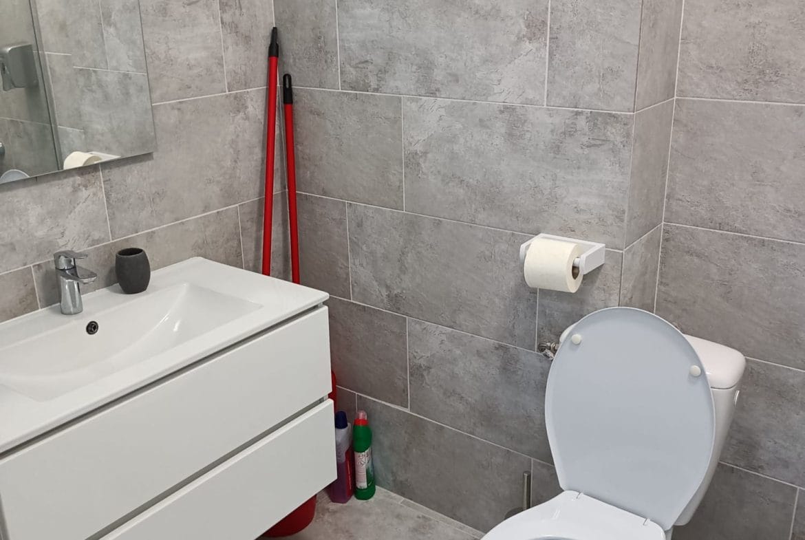 Apartamente cu 2 camere decomandate noi mobilate și utilate
