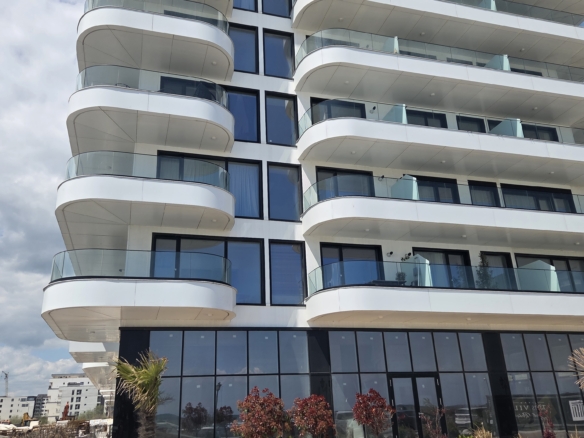 Studio cu parcare prima linie la mare Resort 5 *