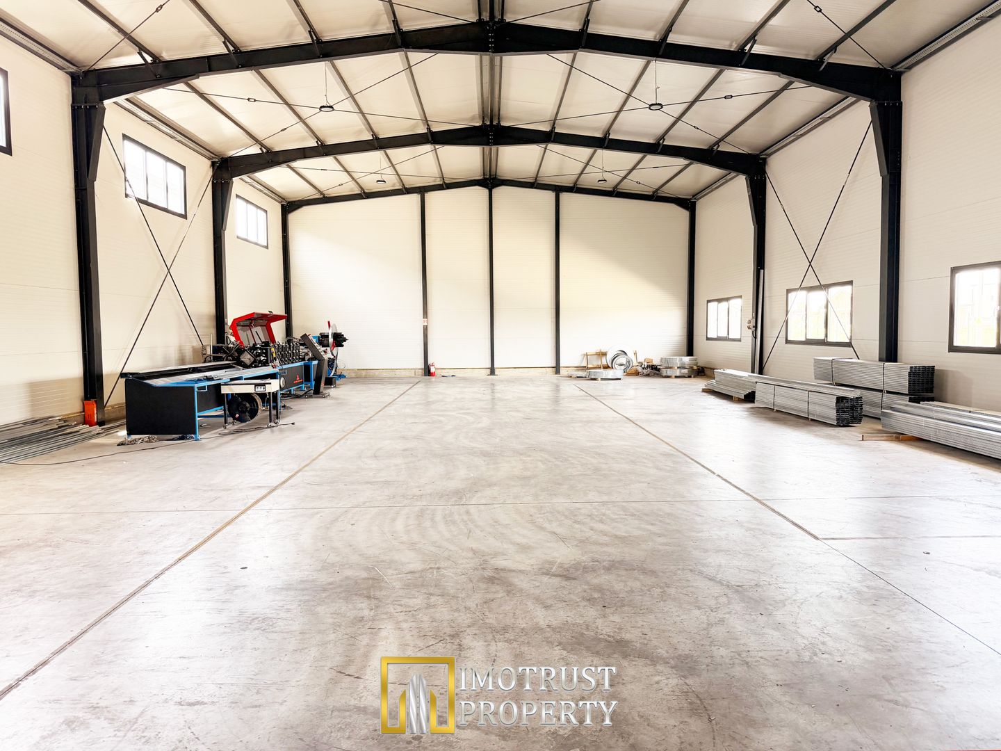 Hala industrială închirere – Vladimirescu, jud. Arad 500 mp