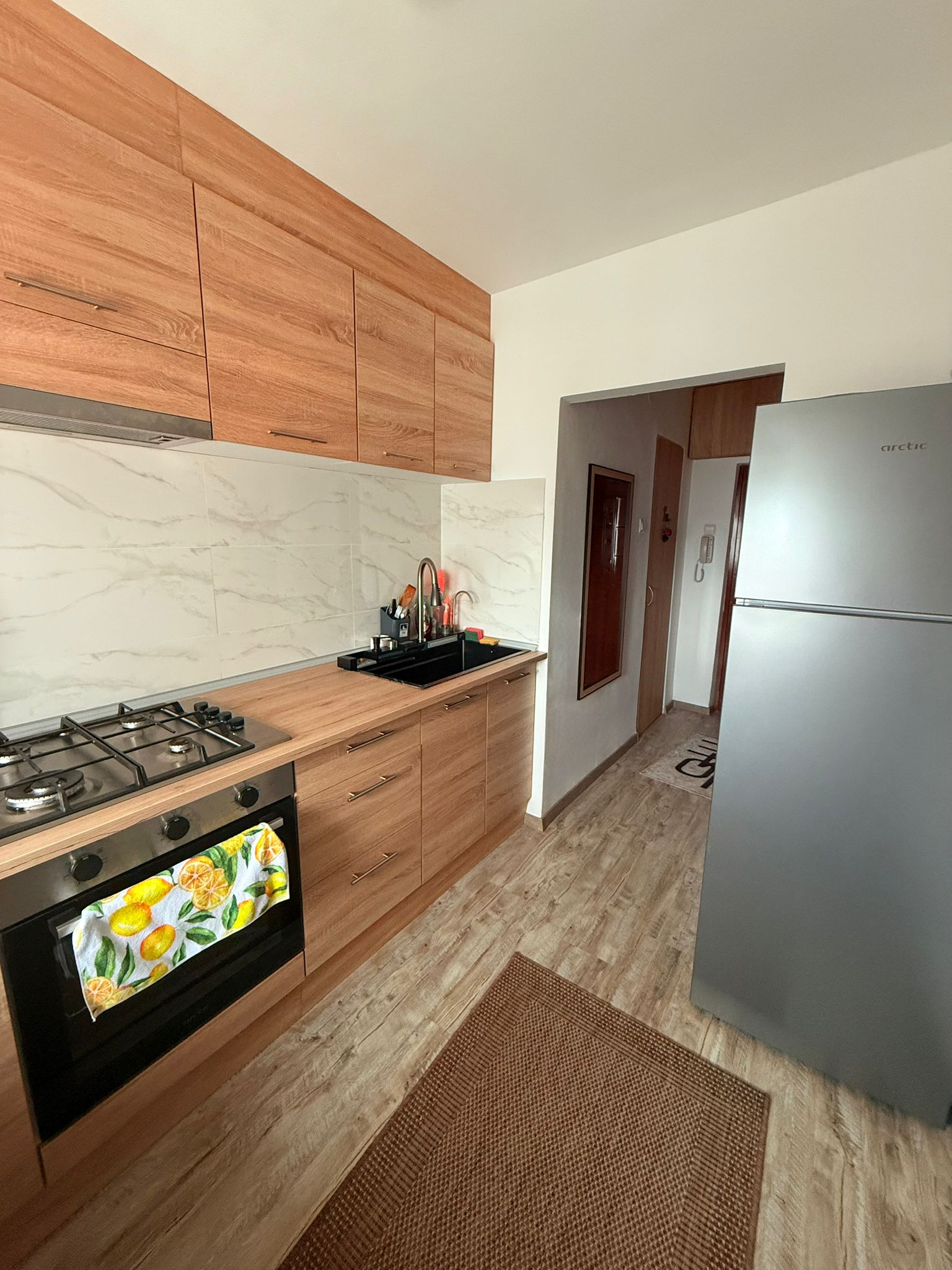 Apartament cu 2 camere decomandat lângă parcul Magnoliei, la vânzare sau schimb cu casa