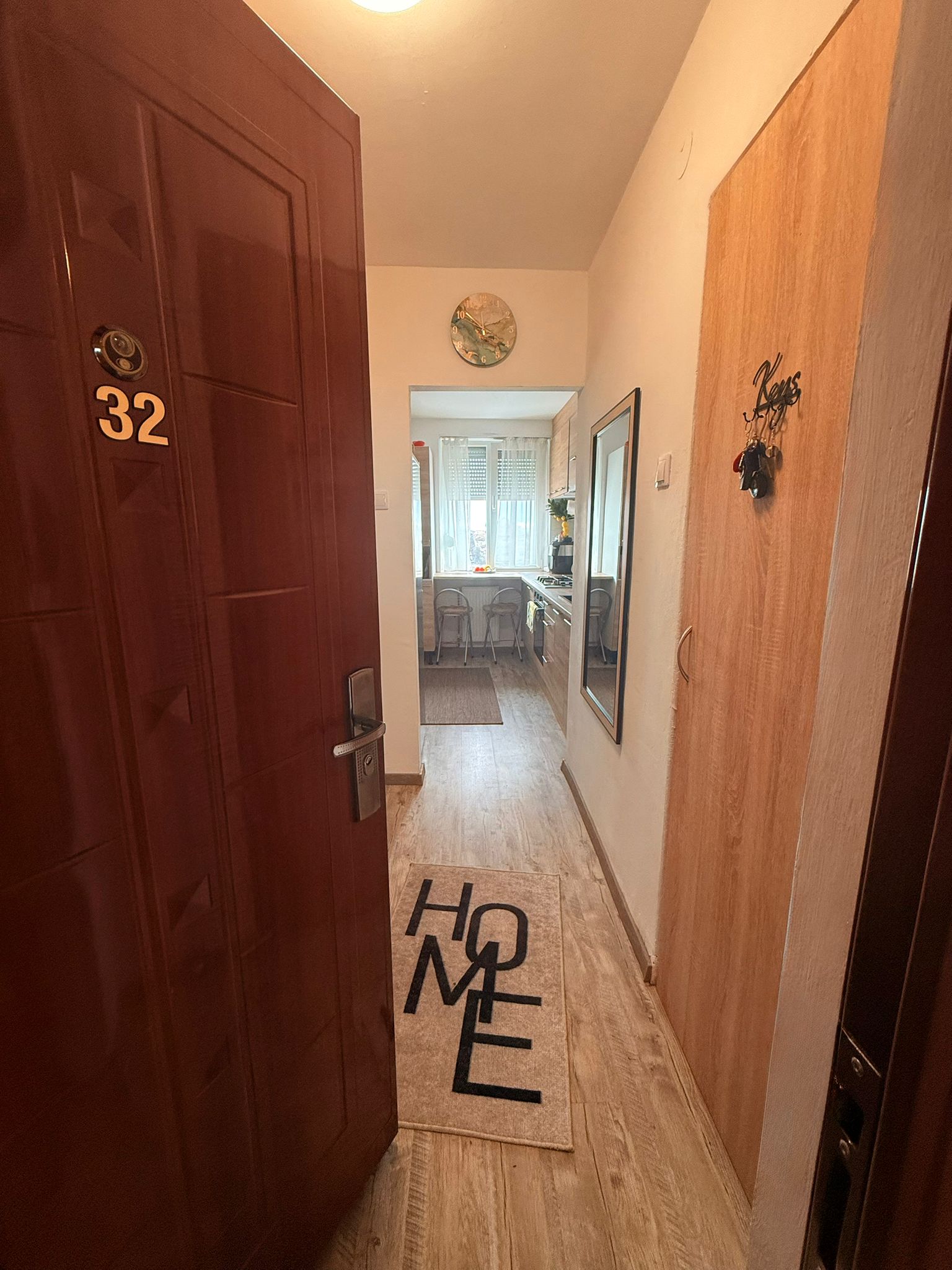 Apartament cu 2 camere decomandat lângă parcul Magnoliei, la vânzare sau schimb cu casa