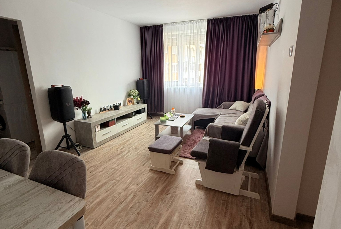 Apartament cu 2 camere decomandat lângă parcul Magnoliei, la vânzare sau schimb cu casa