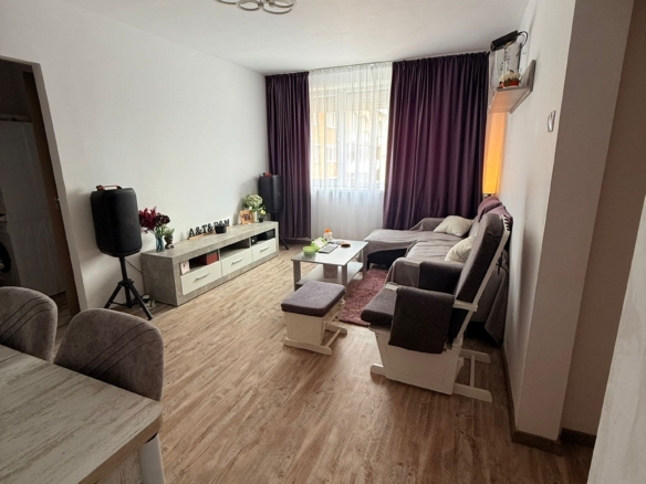 Apartament cu 2 camere decomandat lângă parcul Magnoliei, la vânzare sau schimb cu casa