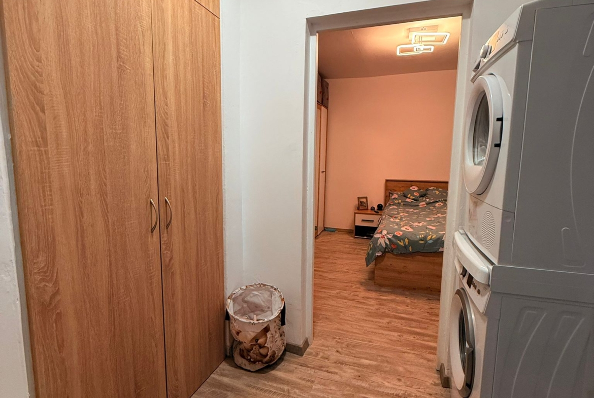 Apartament cu 2 camere decomandat lângă parcul Magnoliei, la vânzare sau schimb cu casa