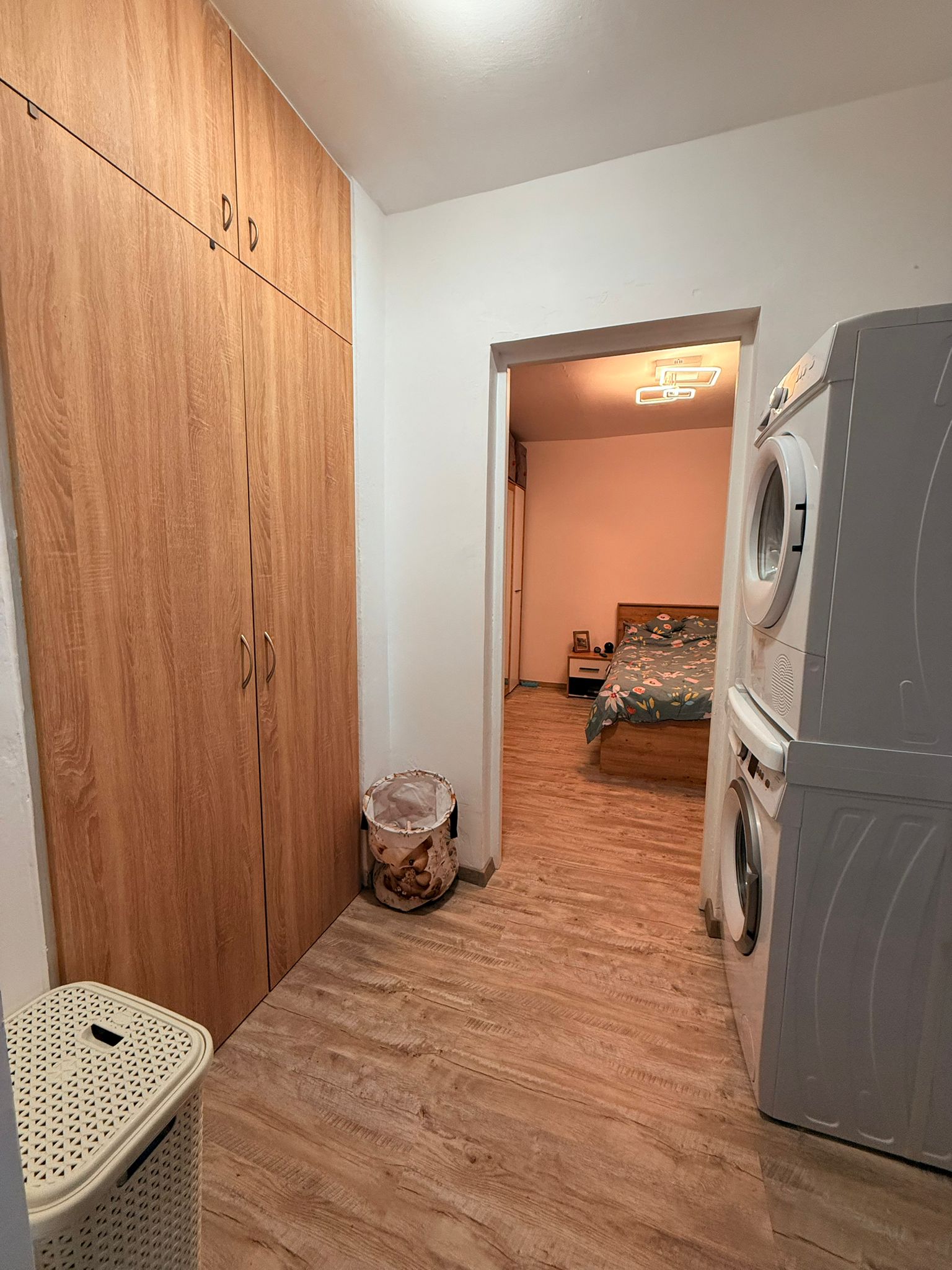 Apartament cu 2 camere decomandat lângă parcul Magnoliei, la vânzare sau schimb cu casa