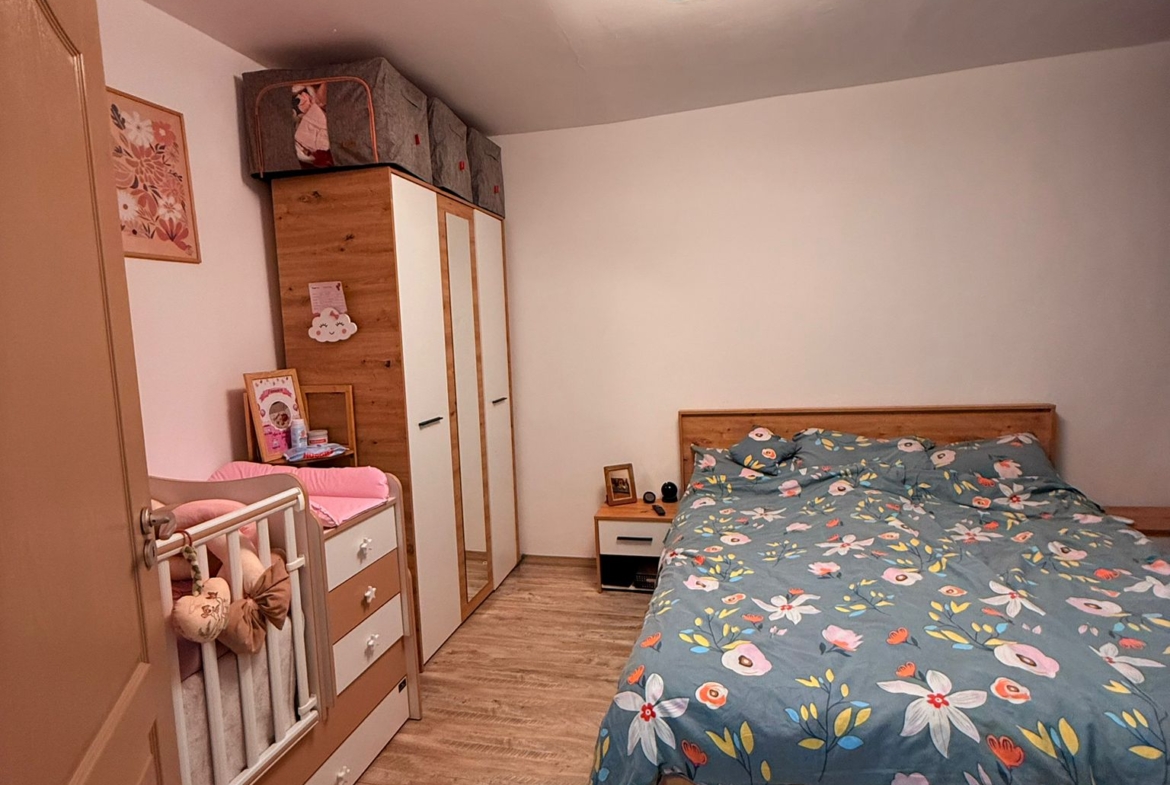 Apartament cu 2 camere decomandat lângă parcul Magnoliei, la vânzare sau schimb cu casa