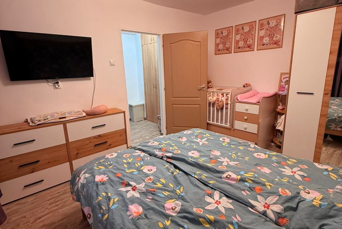Apartament cu 2 camere decomandat lângă parcul Magnoliei, la vânzare sau schimb cu casa
