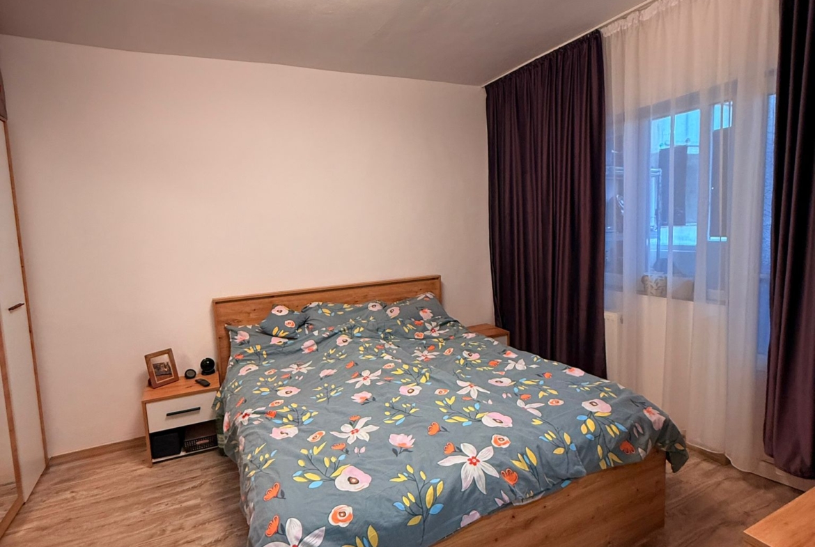 Apartament cu 2 camere decomandat lângă parcul Magnoliei, la vânzare sau schimb cu casa