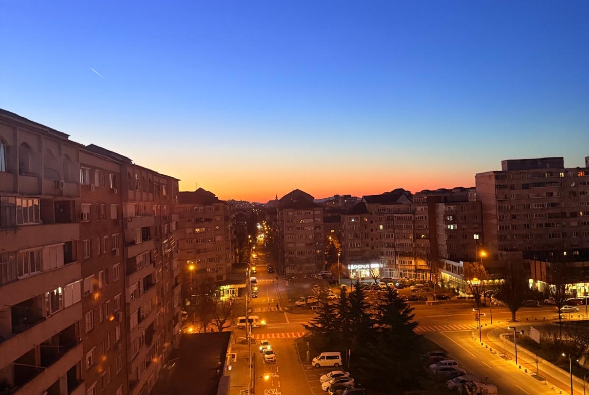 Apartament cu 2 camere decomandat lângă parcul Magnoliei, la vânzare sau schimb cu casa