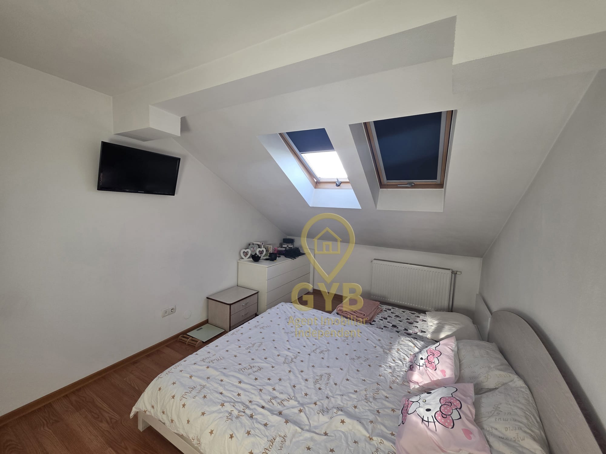 Apartament cu 2 camere, terasa generoasă, etaj 9