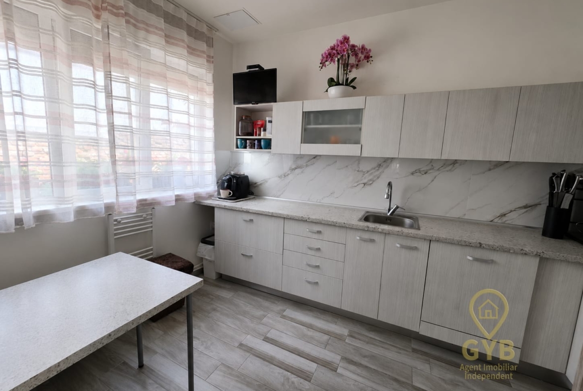 Apartament la casa ultracentral pe strada Primăriei, Oradea