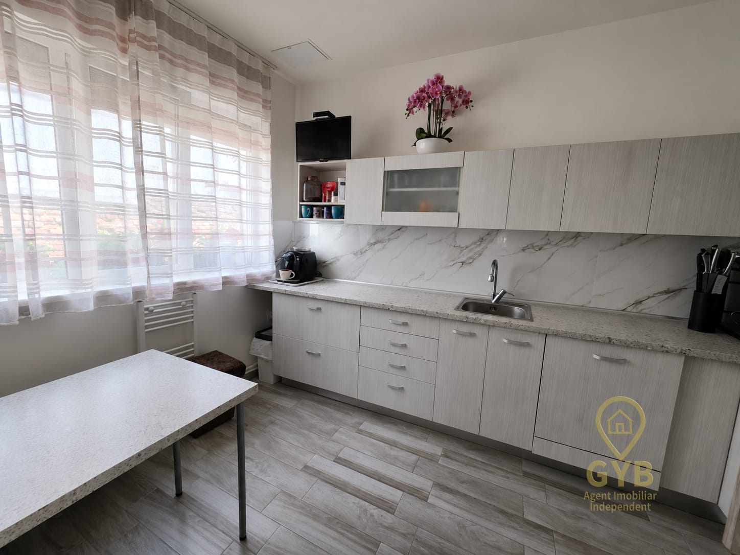 IMG-20260524-WA0009 Apartament la casa ultracentral pe strada Primăriei, Oradea