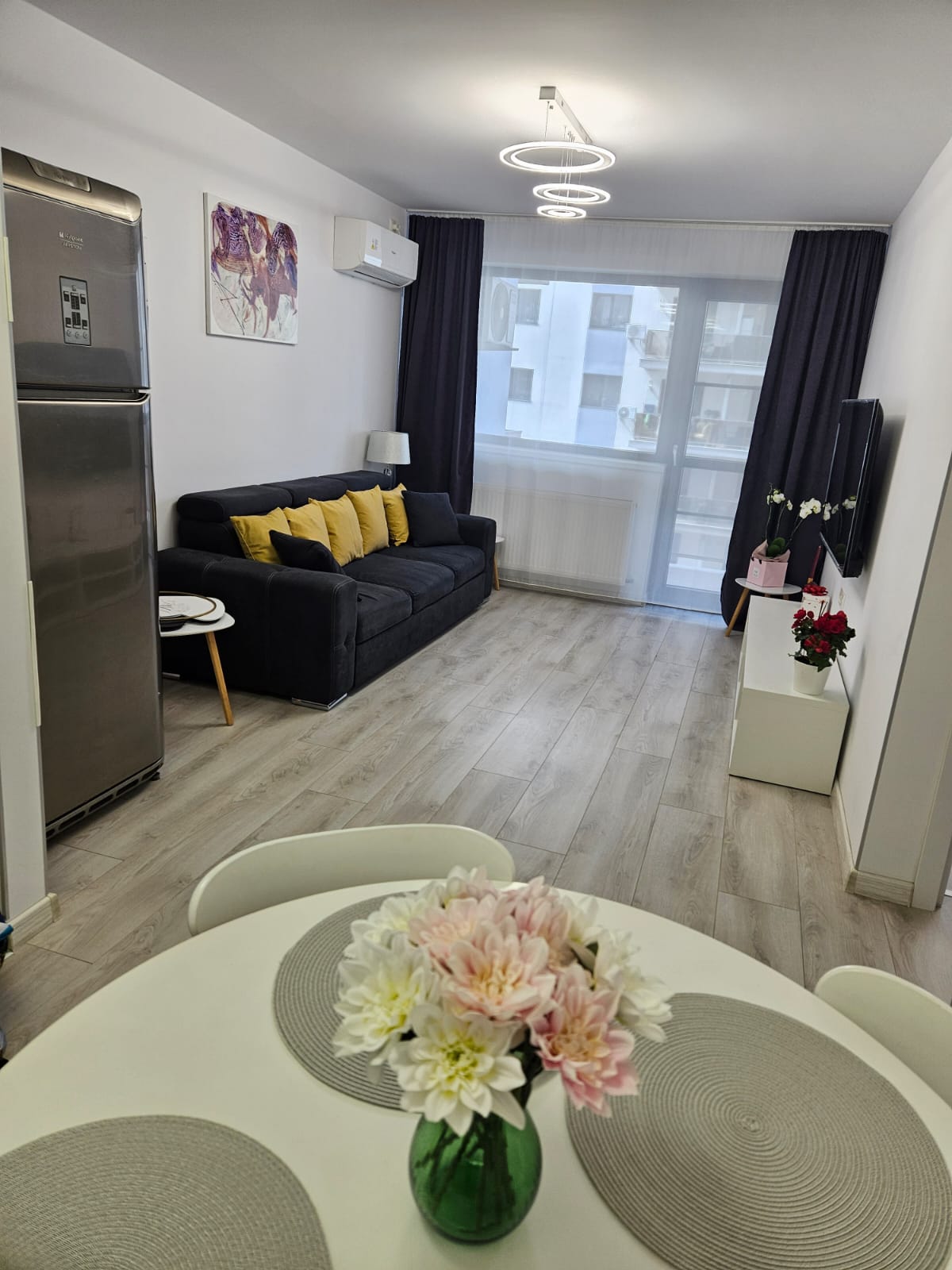 2 Apartament 2 camere de închiriat in complex privat Hils Pallady