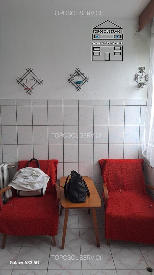 6fb2c556-3c6e-40e6-ab80-9175e50c89e6 Apartament cu 3 camere decomandat