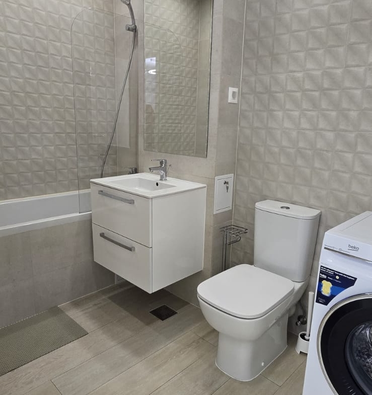 Apartament 2 camere de închiriat in complex privat Hils Pallady