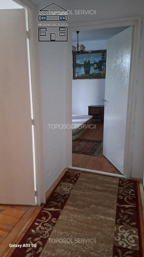 8d42ce2e-1142-4fb1-bdb5-76b9c2796abd Apartament cu 3 camere decomandat
