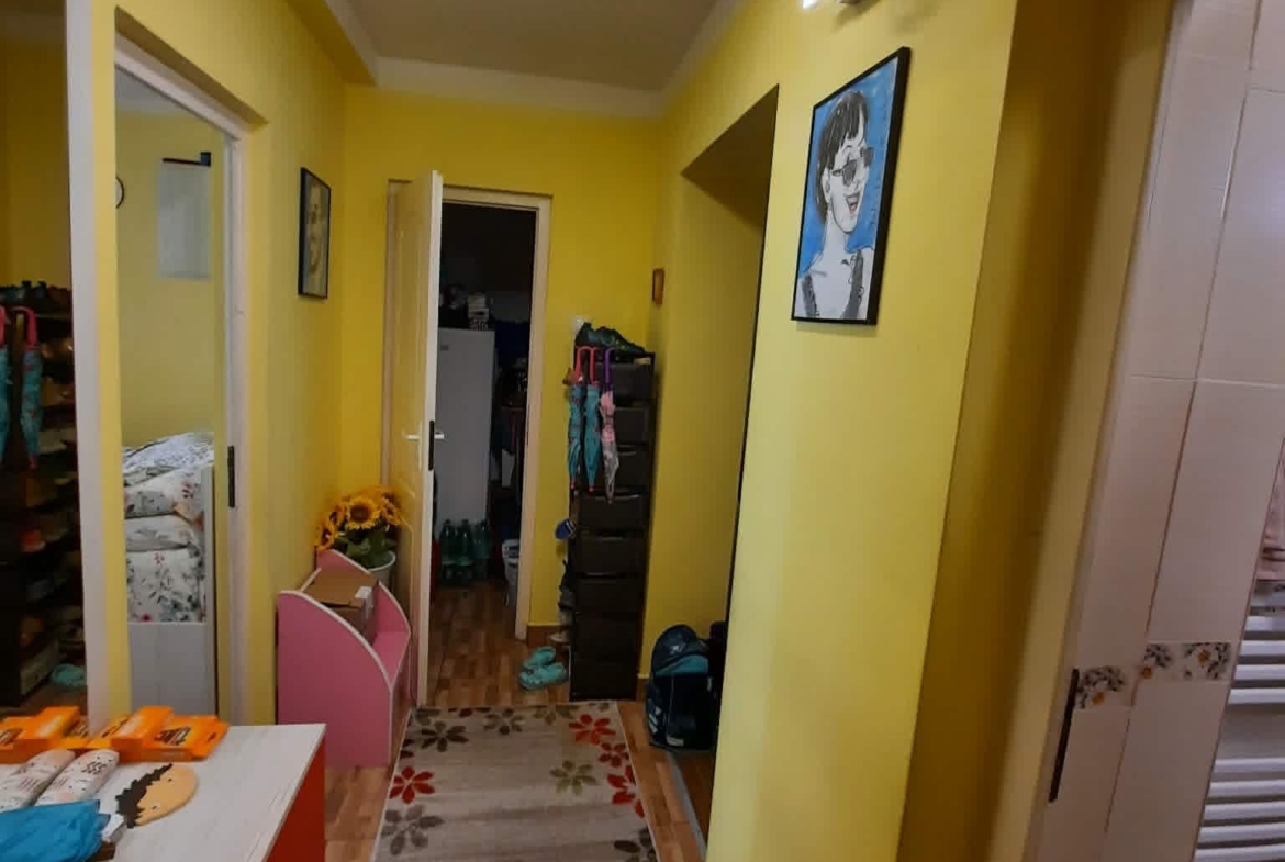3 camere – Zona Hortensiei!