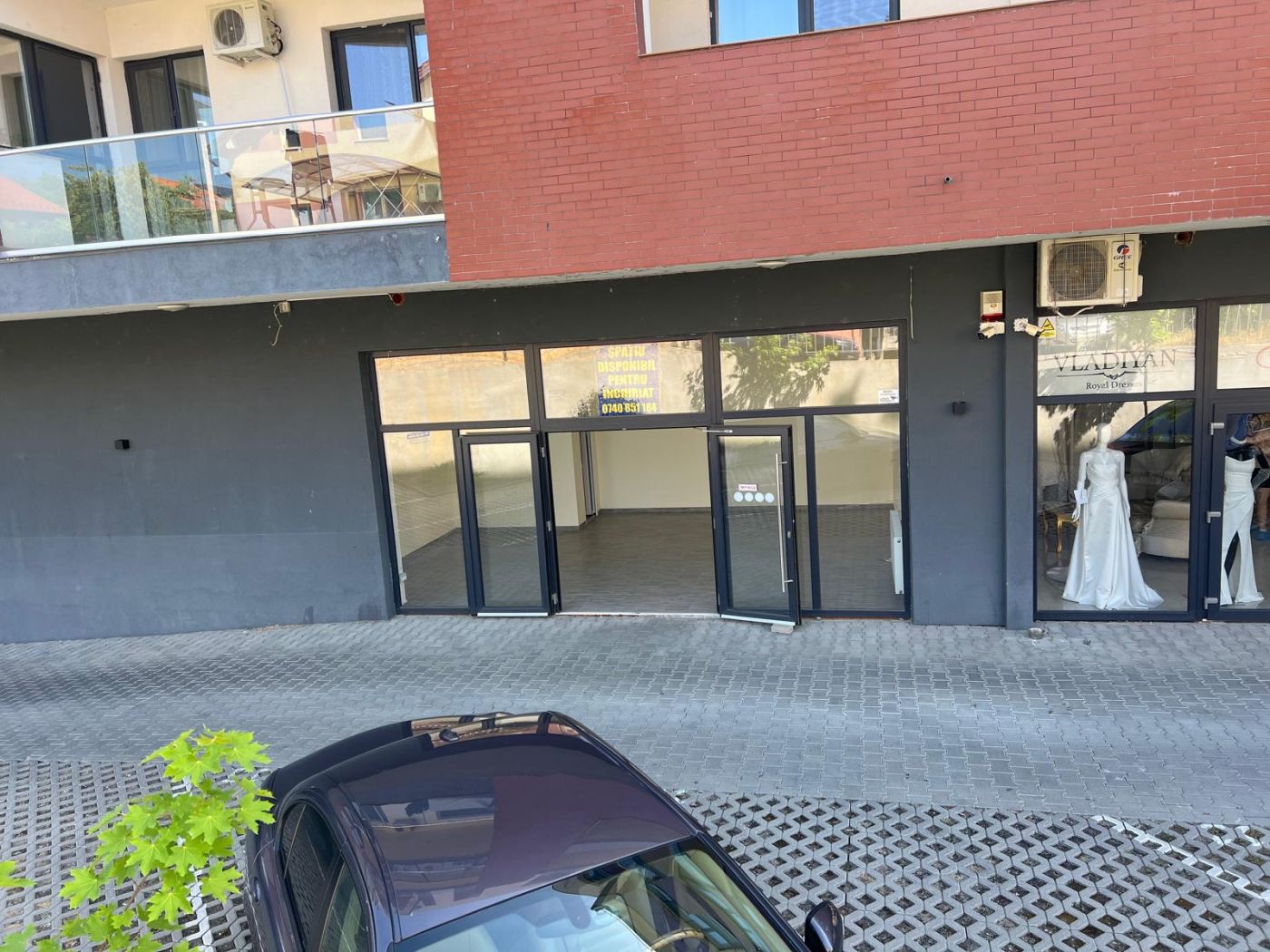 2 Inchiriez spatiu comercial in Oradea, zona Spitalul Judetean