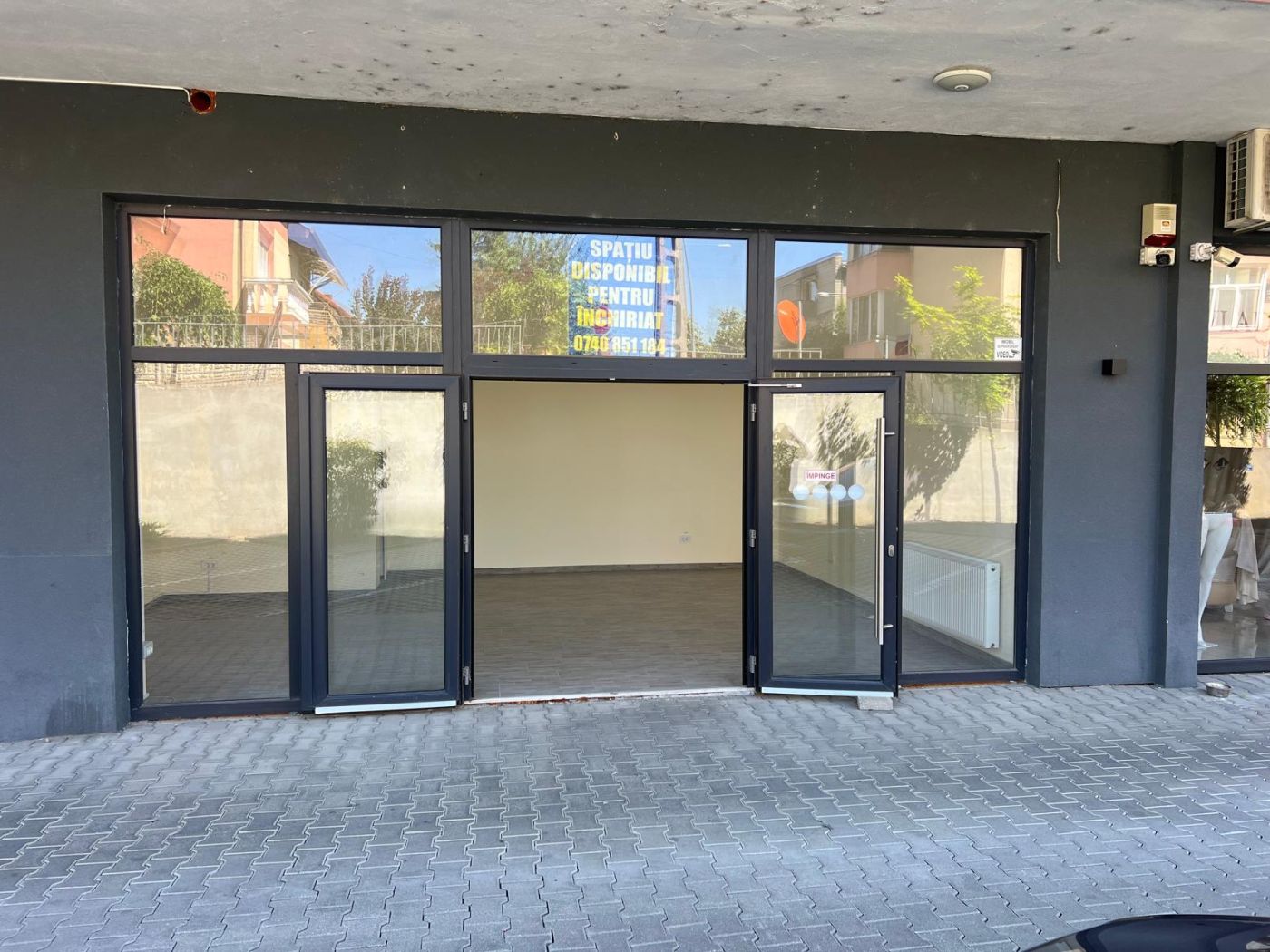 6 Inchiriez spatiu comercial in Oradea, zona Spitalul Judetean
