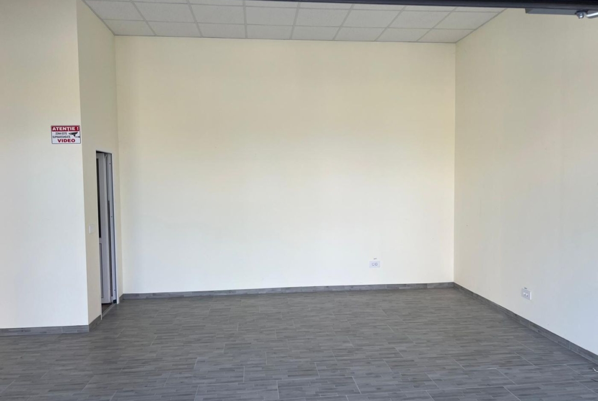 Inchiriez spatiu comercial in Oradea, zona Spitalul Judetean
