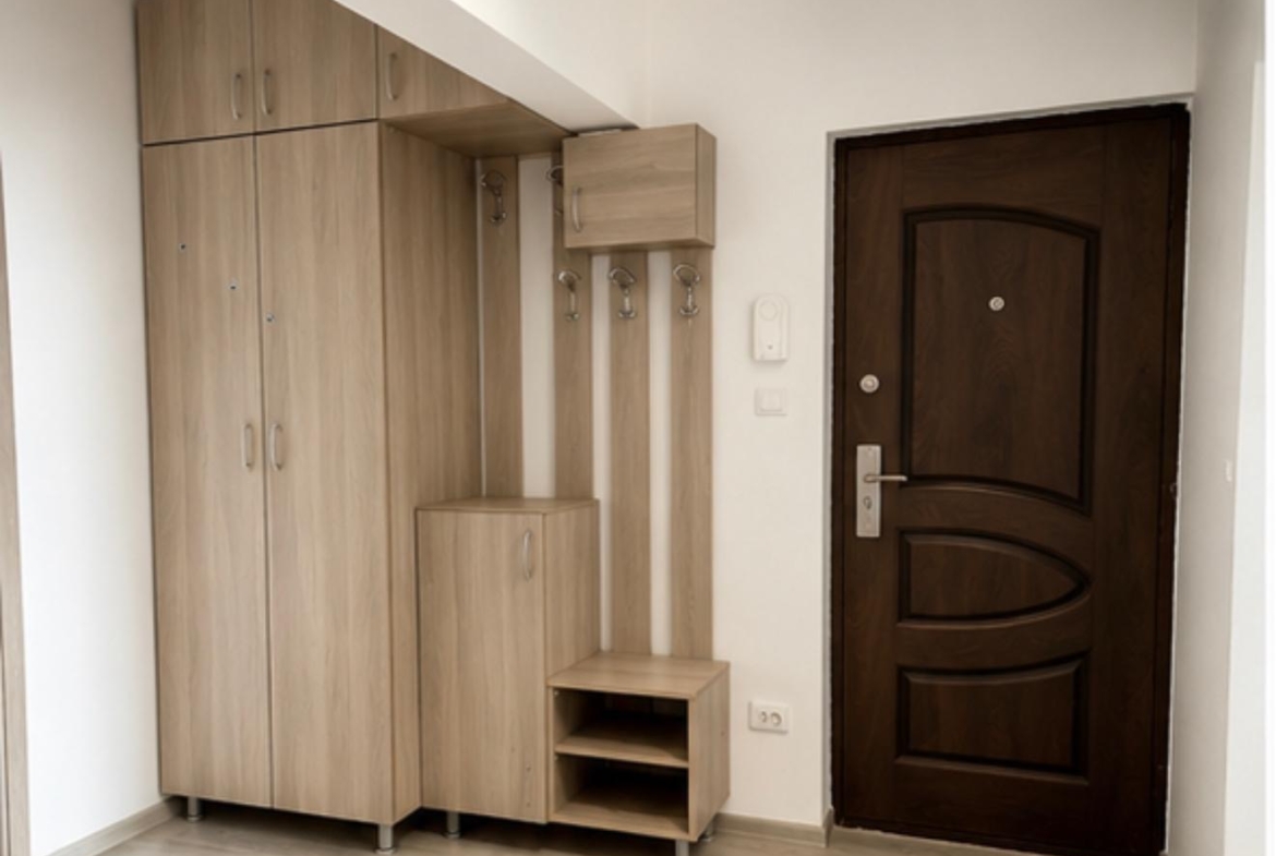 Vând apartament