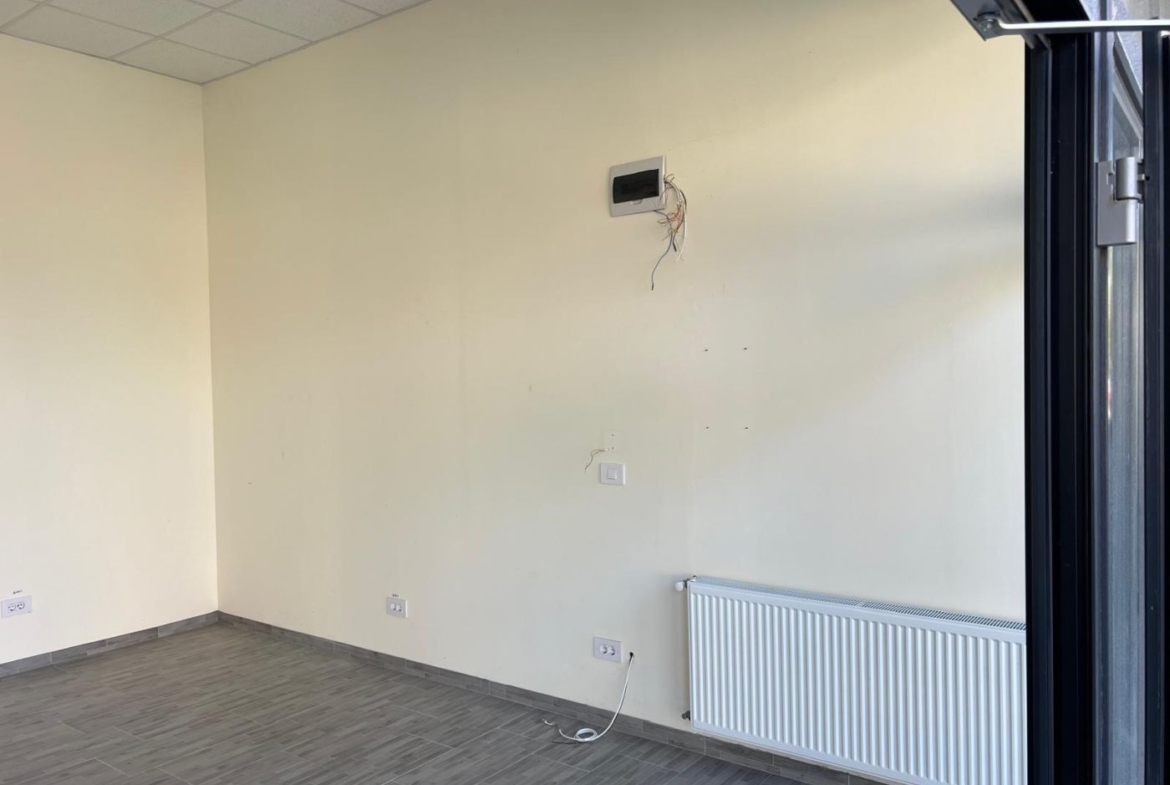 Inchiriez spatiu comercial in Oradea, zona Spitalul Judetean