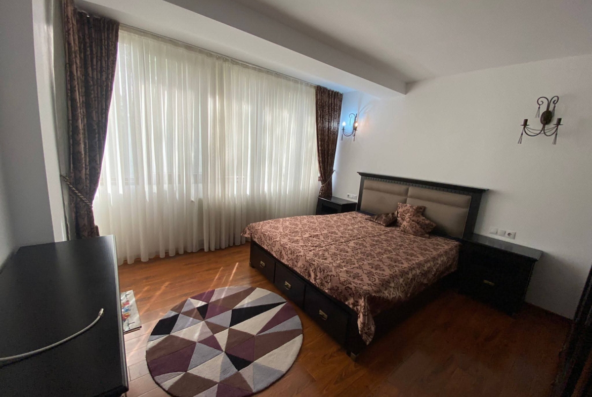 De închiriat – Apartament modern cu 3 camere | Zona Centrală | Zona General Magheru | Etaj 2
