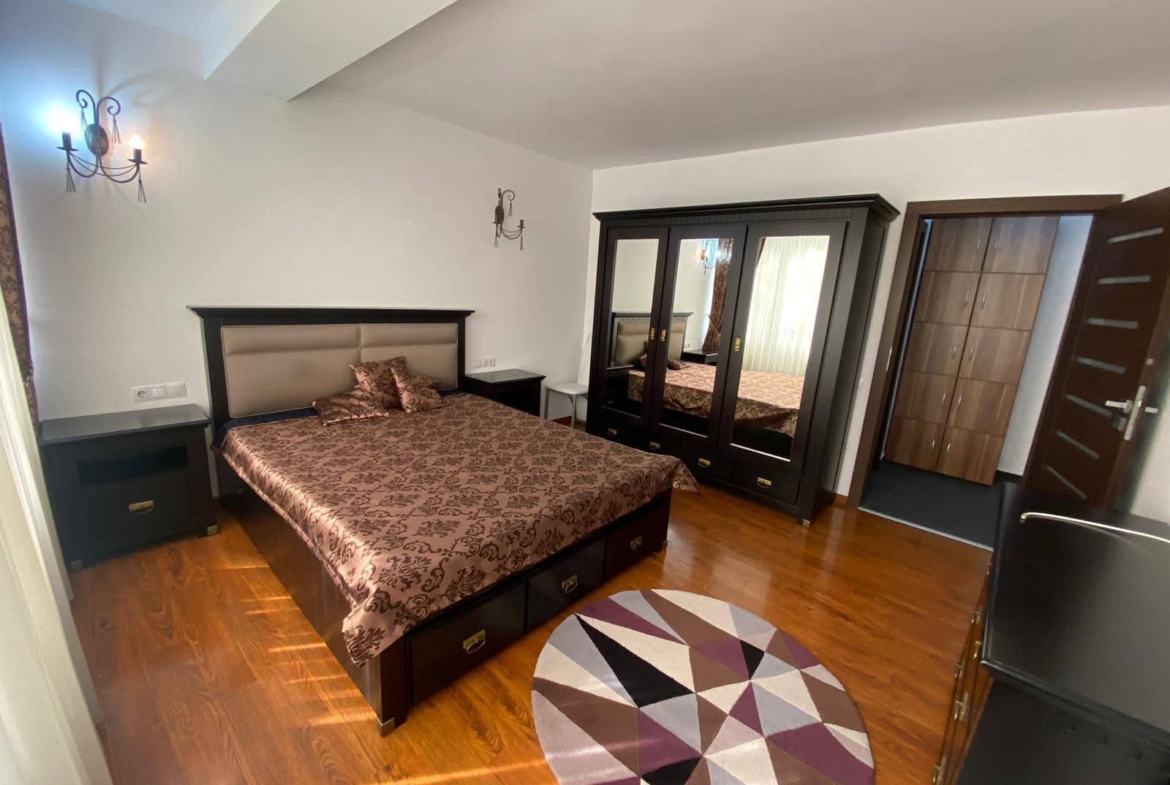 De închiriat – Apartament modern cu 3 camere | Zona Centrală | Zona General Magheru | Etaj 2