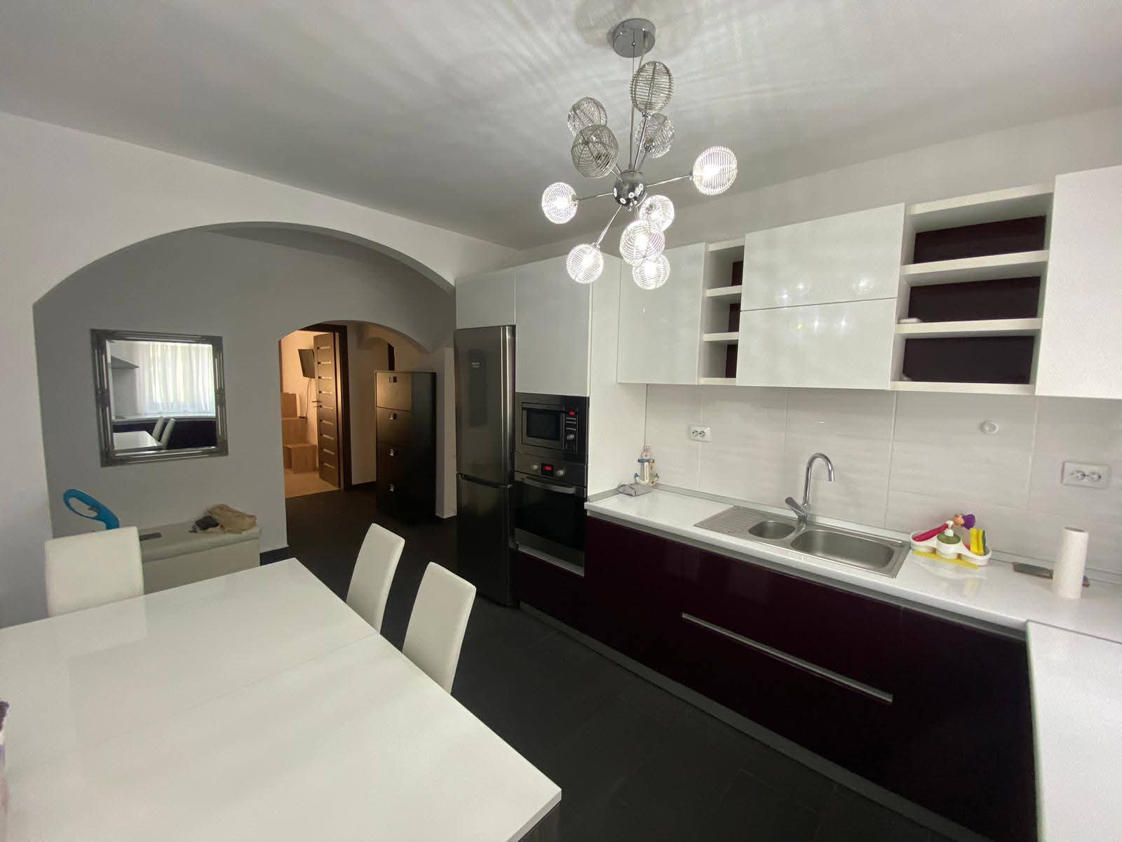 IMG-20260805-WA0009 De închiriat – Apartament modern cu 3 camere | Zona Centrală | Zona General Magheru | Etaj 2