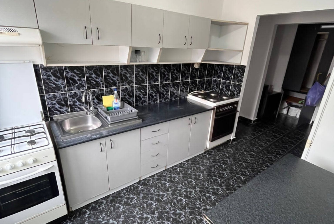 De închiriat – Apartament cu 3 camere | Ioșia – Str. Cazaban | Etaj 4